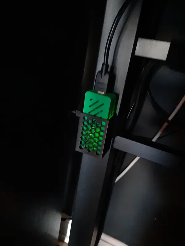 PiKVM Case Mount
