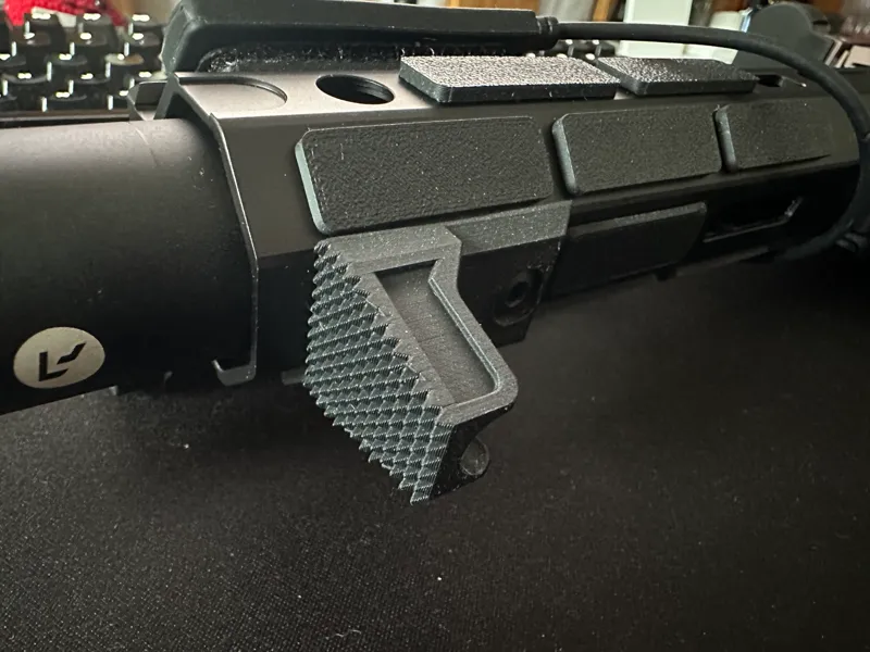 M-LOK Barricade Handstop