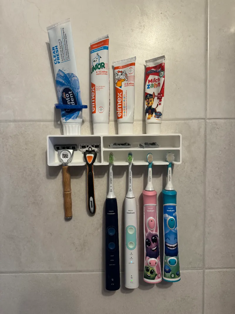 Toothbrushholder / Zahnbürstenhalter