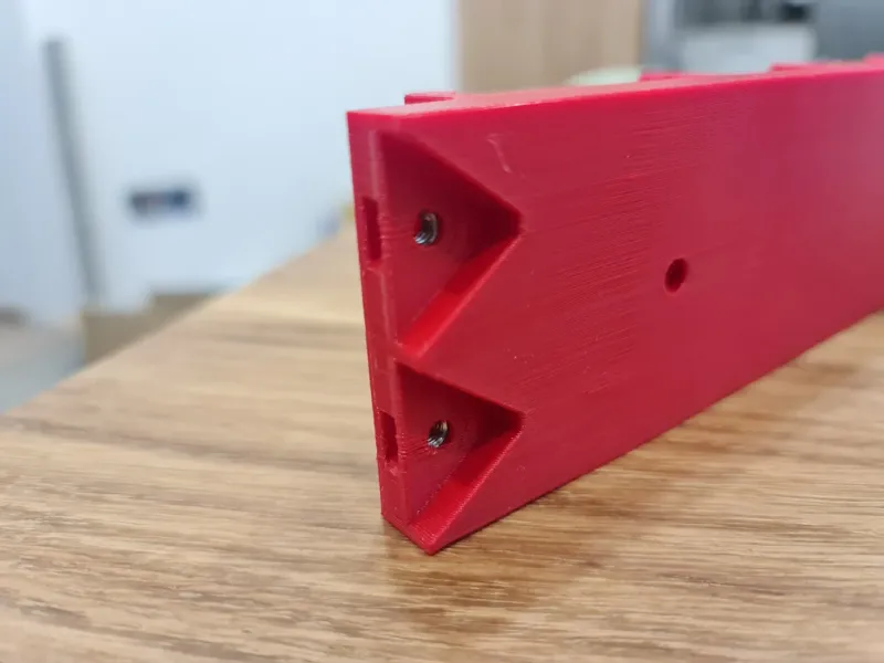 Milwaukee M18 Battery Holder for 4 Batteries