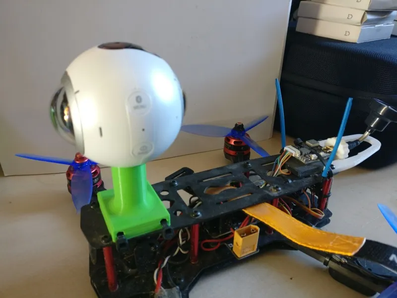 360 degrees Camera mount for Racecopter