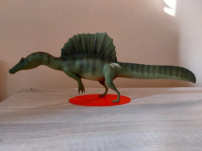 Dinosaur Spinosaurus aegyptiacus 2021 version