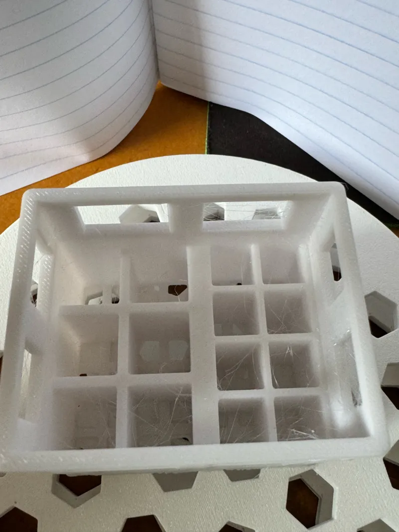 8 AAA 6 AA Battery Crate