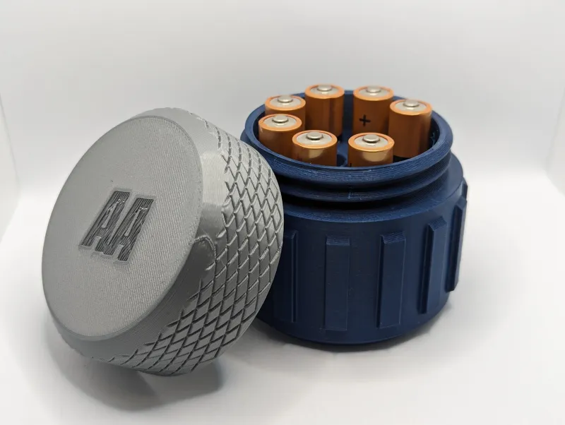 Rugged Battery Container with Knurled Lid - XL