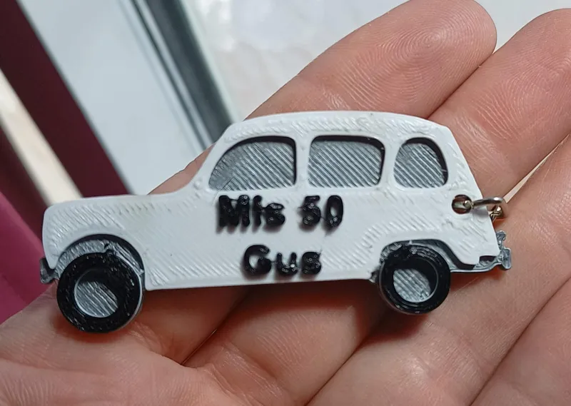 Renault 4 L keychain