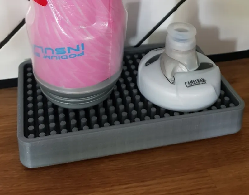 Sports Bottle Draining Rack