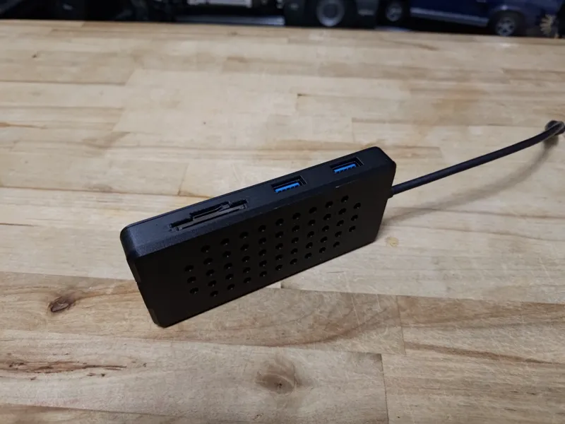Anker 555 USB-C  HDMI Hub Vented Case