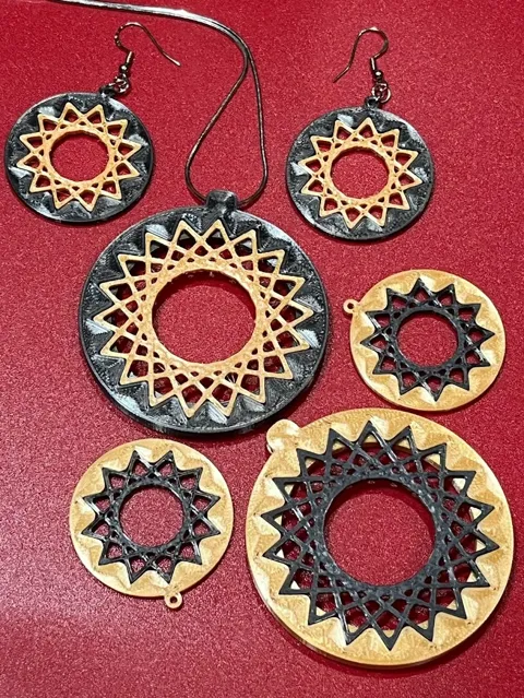 Starburst Earrings and Pendant: Simple to print, yet beautiful view 3