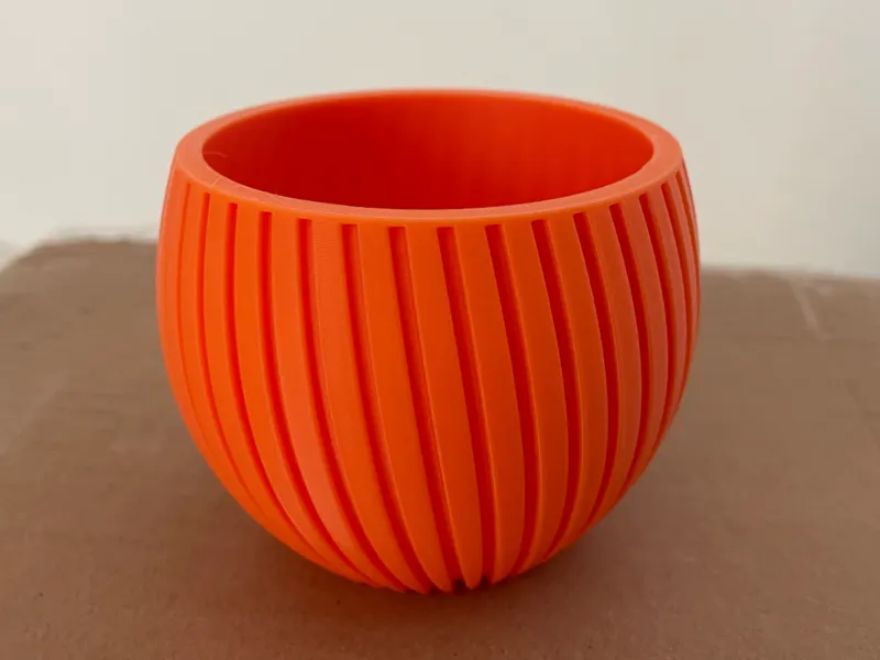 Ribbed Pot/Vase 