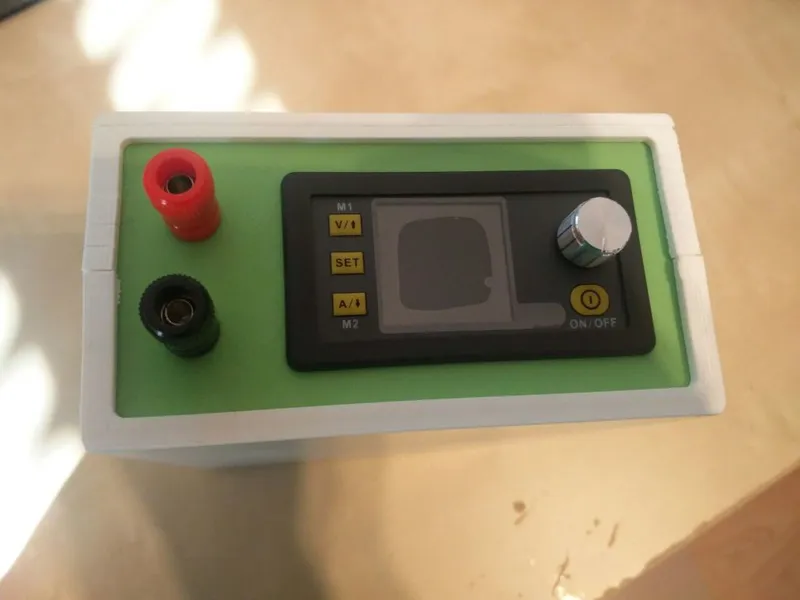 24V power supply (Labornetzteil)
