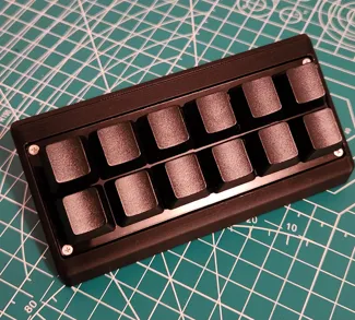 12 Key Macro Keyboard - Sayo Device