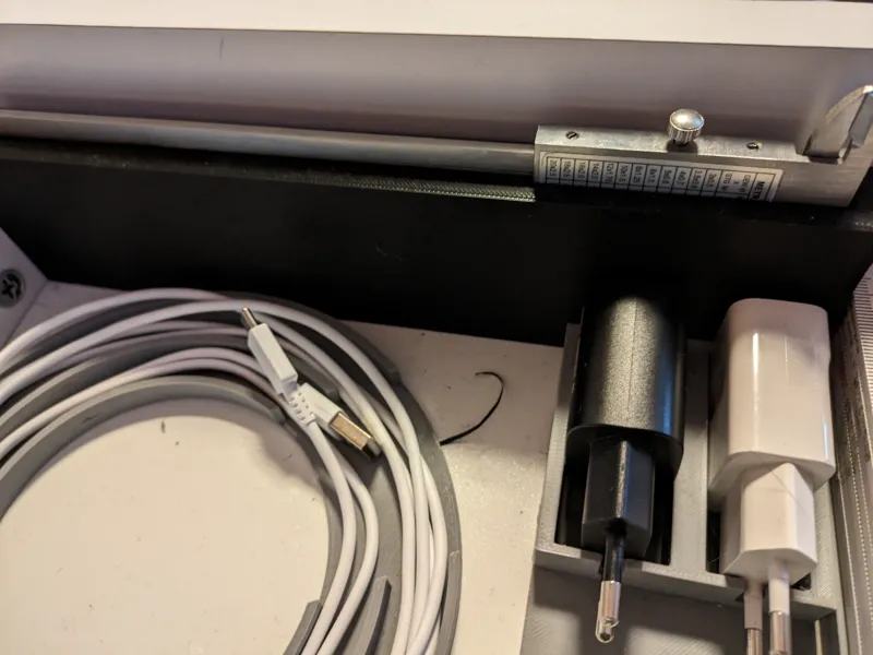 Caliper Holder vertical