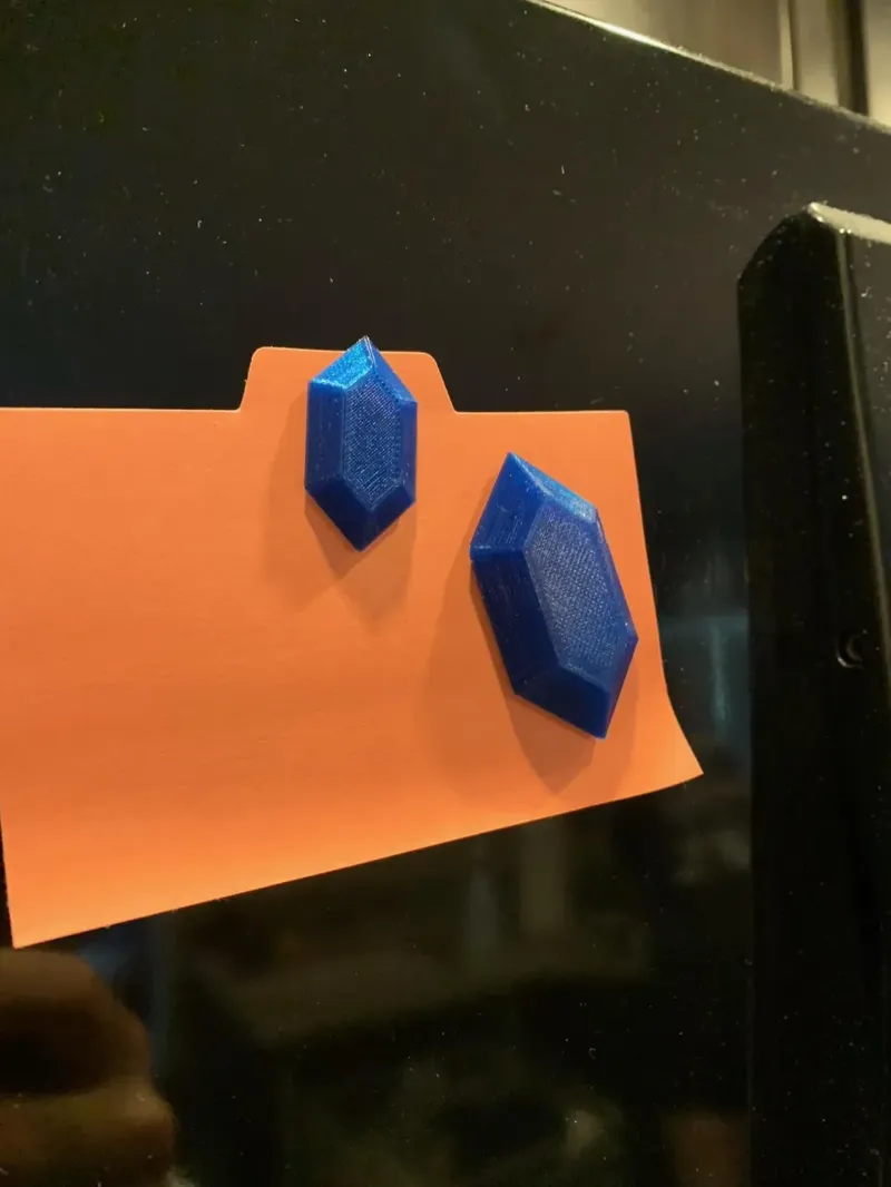 Rupee magnet 