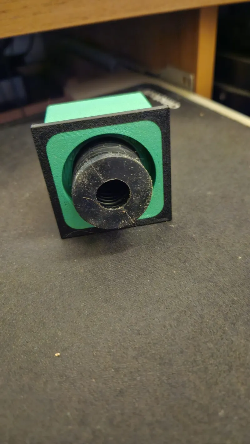 Anti-Vibration Feet adapter for ikea table