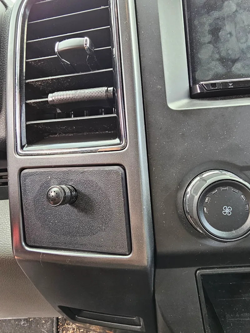 F150 4x4 Plate_Mic Holder