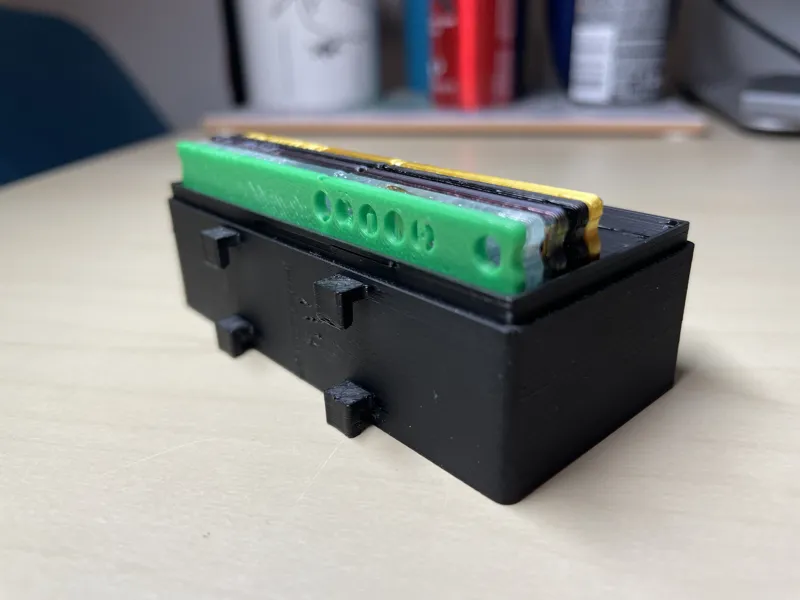 Filament swatch box with P1P pegboard (modplate) hooks