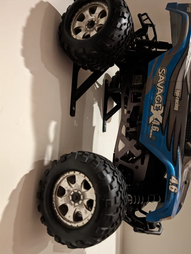 HPI Savage X Wall Mount