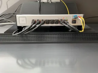 Ubiquiti UniFi US-8-150W VESA Mount