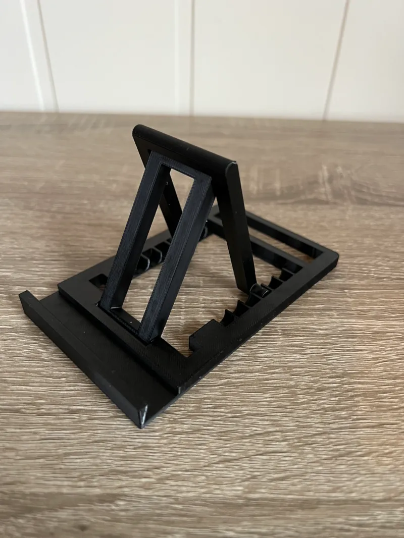 Foldable Pad/Phone desktop/table stand - prints in place, no supports