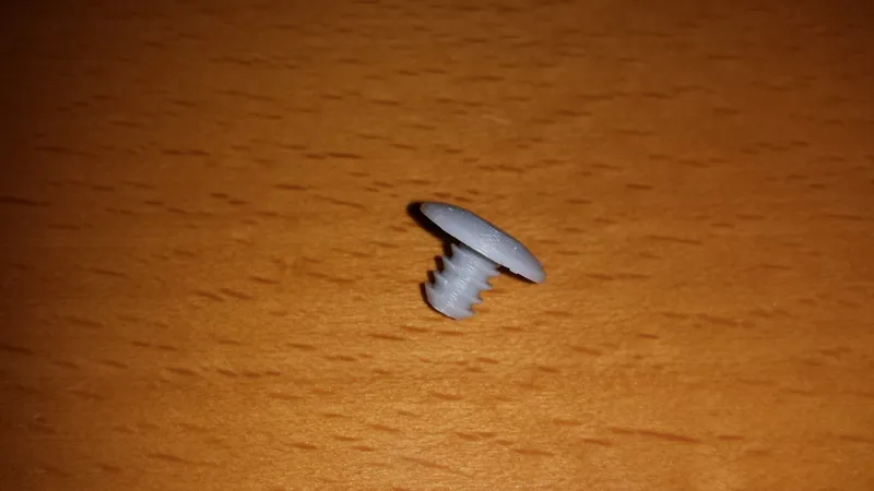 LG Fridge Plug (Scale: 2:1)