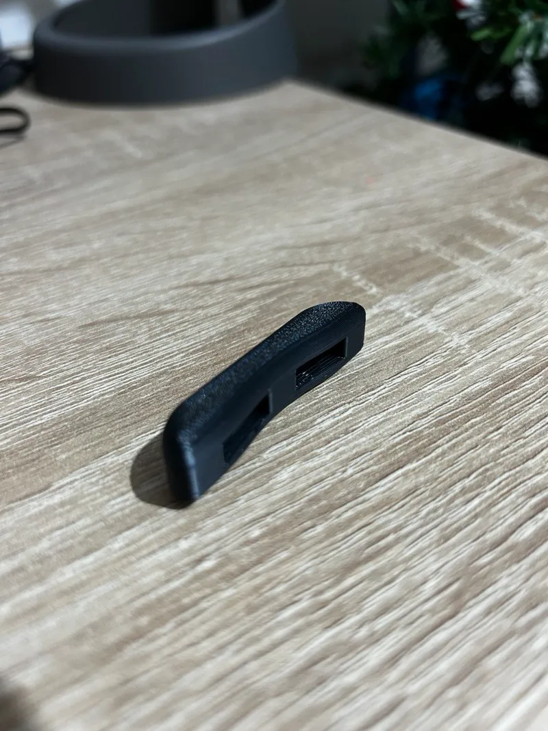 button for the actuation of the blades in the linde l14 stacker