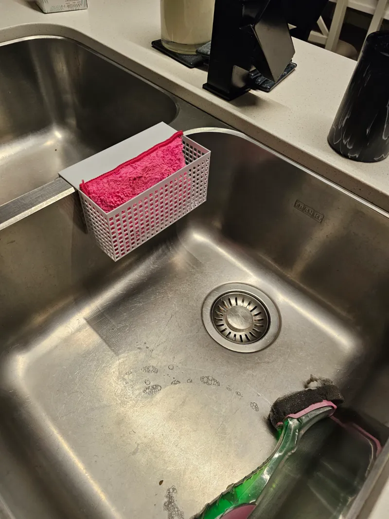 Sponge holder / dryer