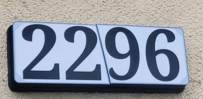 House number plate for cali