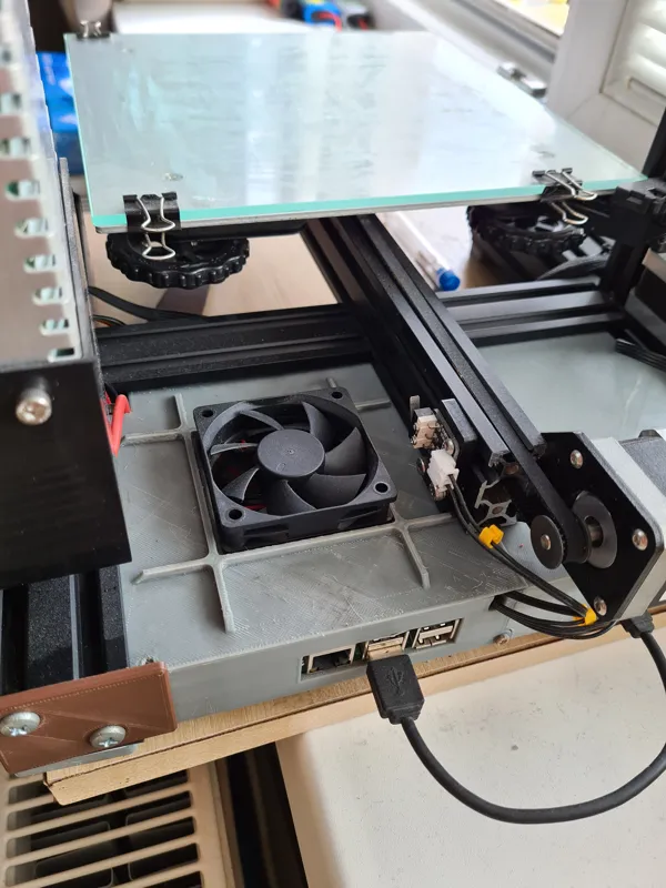 Ender 3 rear electronics case with 60mm fan