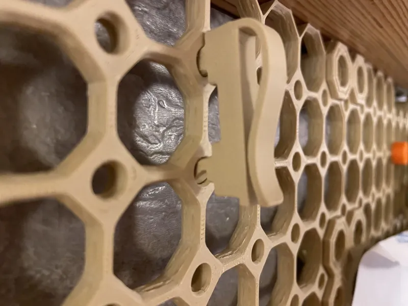 Multiboard Pegboard Clip