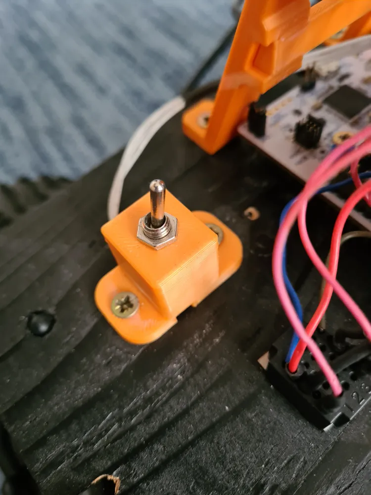 2/3 State Toggle Switch Box by SaguaroMaster MakerWorld