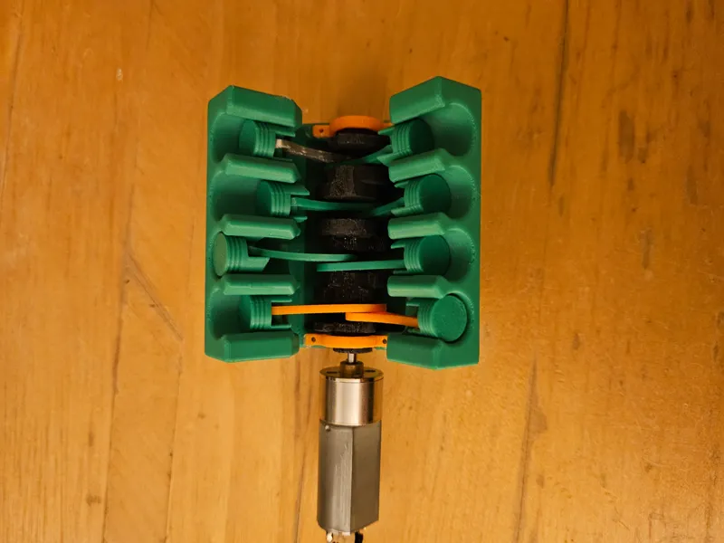 V8 engine model w/ 3mm shaft motor port