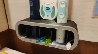 Wall holder for 2x Phillips sonicare and accesories