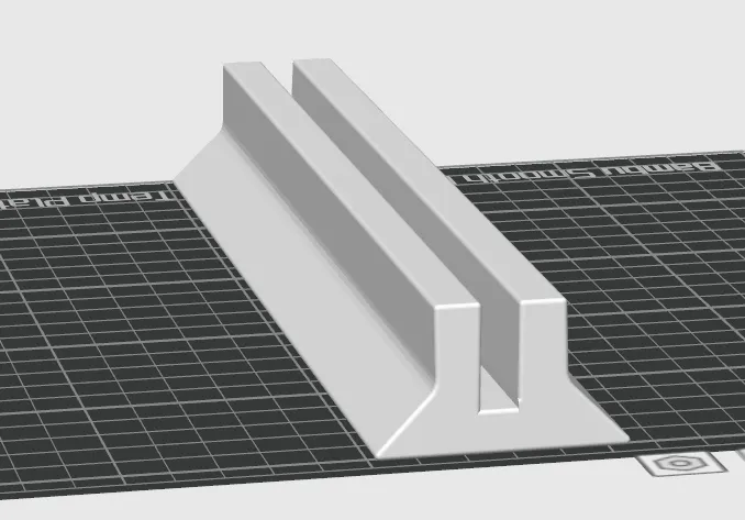 Simple low weight low profile shelf bracket