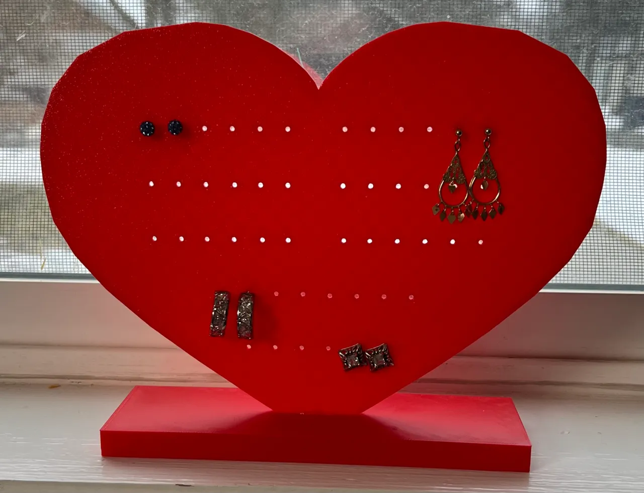 Heart Earring Stand view 2