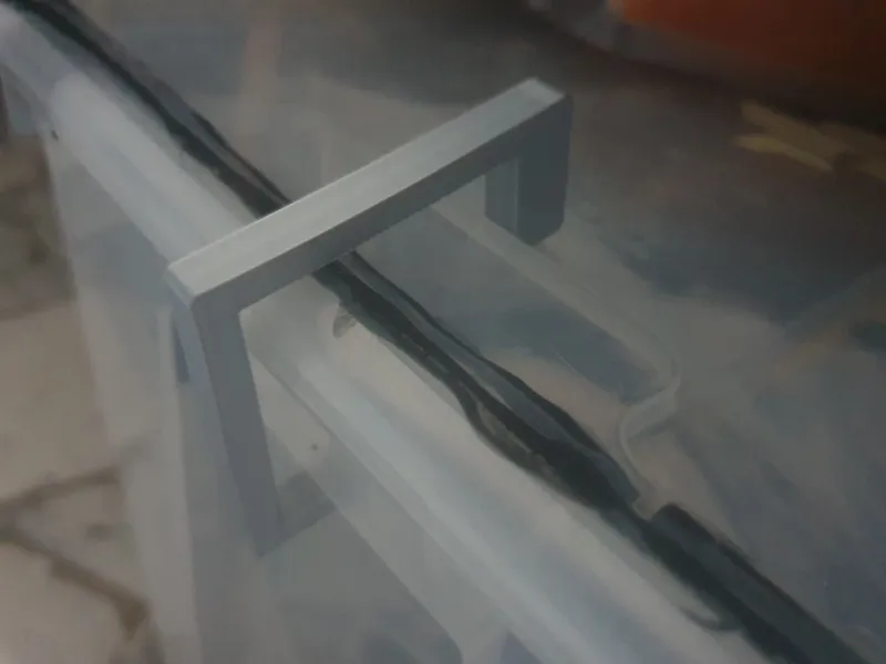 IKEA Samla plastic container lid clamp