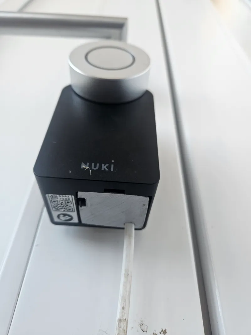 Nuki Smart lock 2.0 replace battery with AC/DC adapter