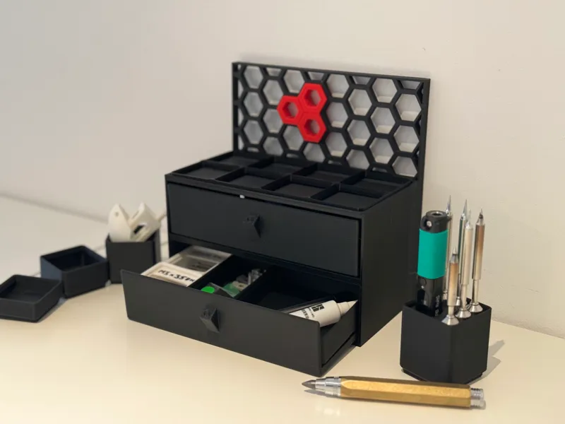 Gridfinity and Honeycomb wall modular drawers.