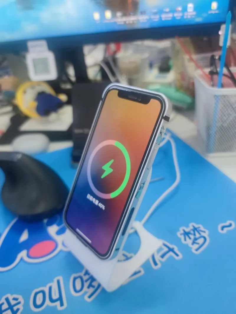磁吸充电器，用于苹果磁吸充电器，测试使用 iphone 12mini