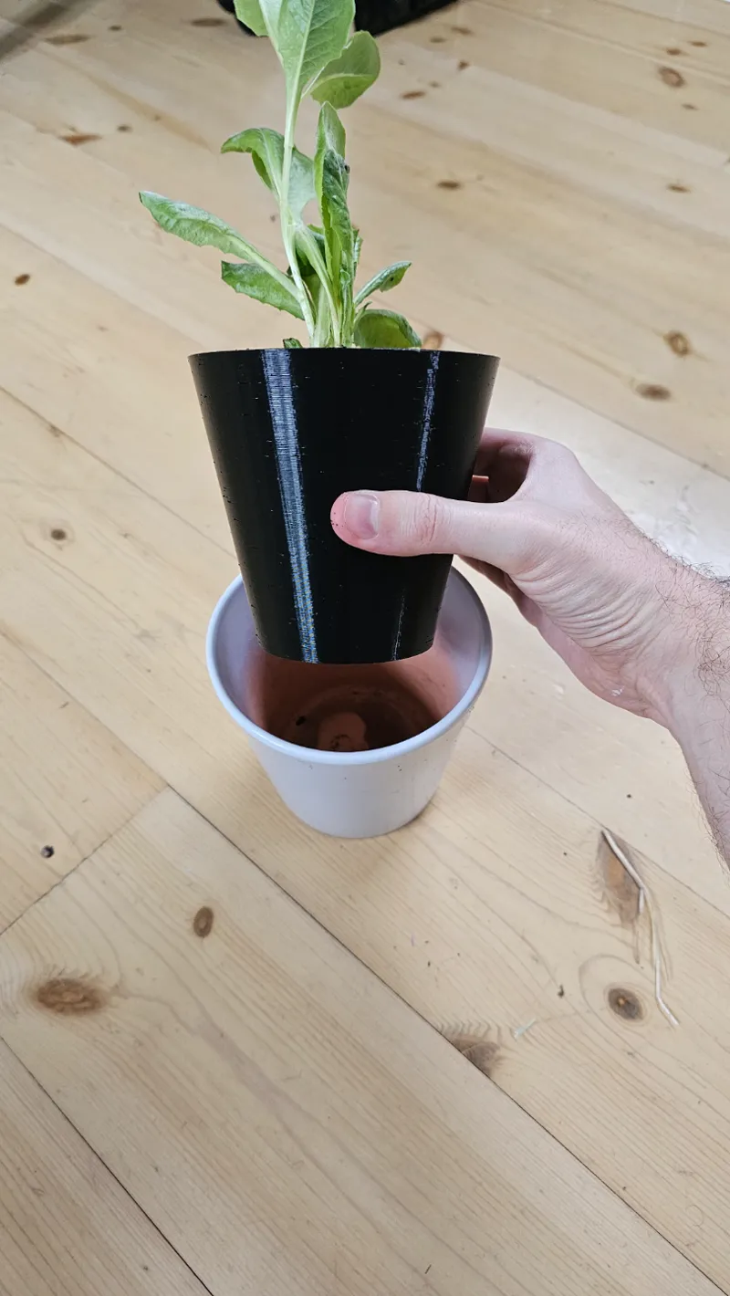 Simple pot planter