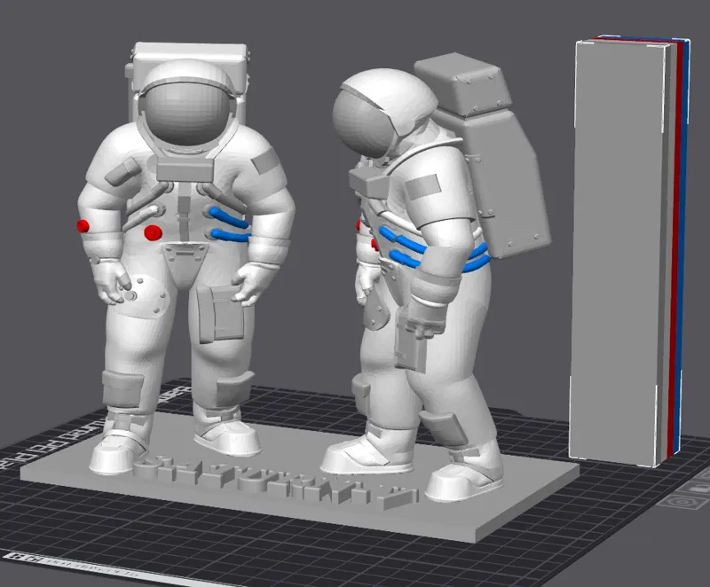 ASTRONAUTS SATURN V