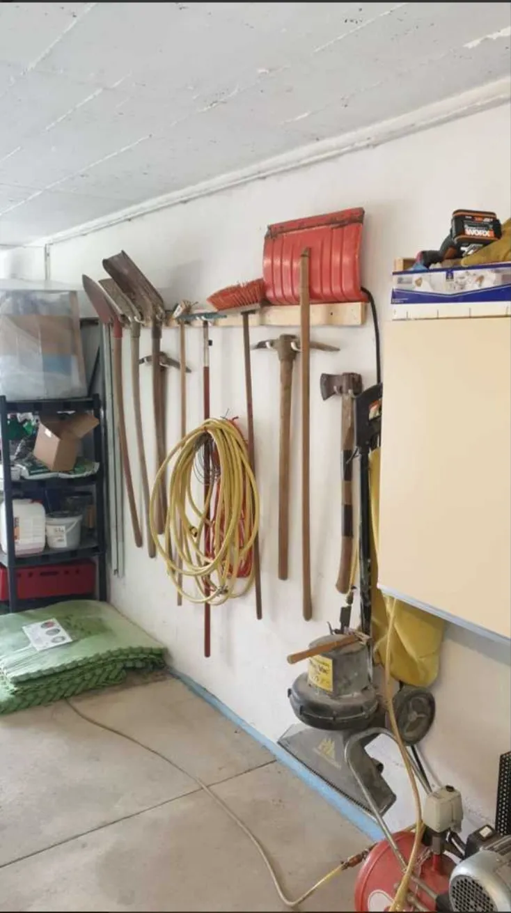 GARAGE Holder Clip
