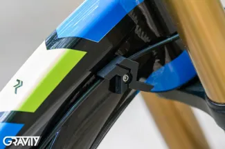 Radon Swoop200 cable guide