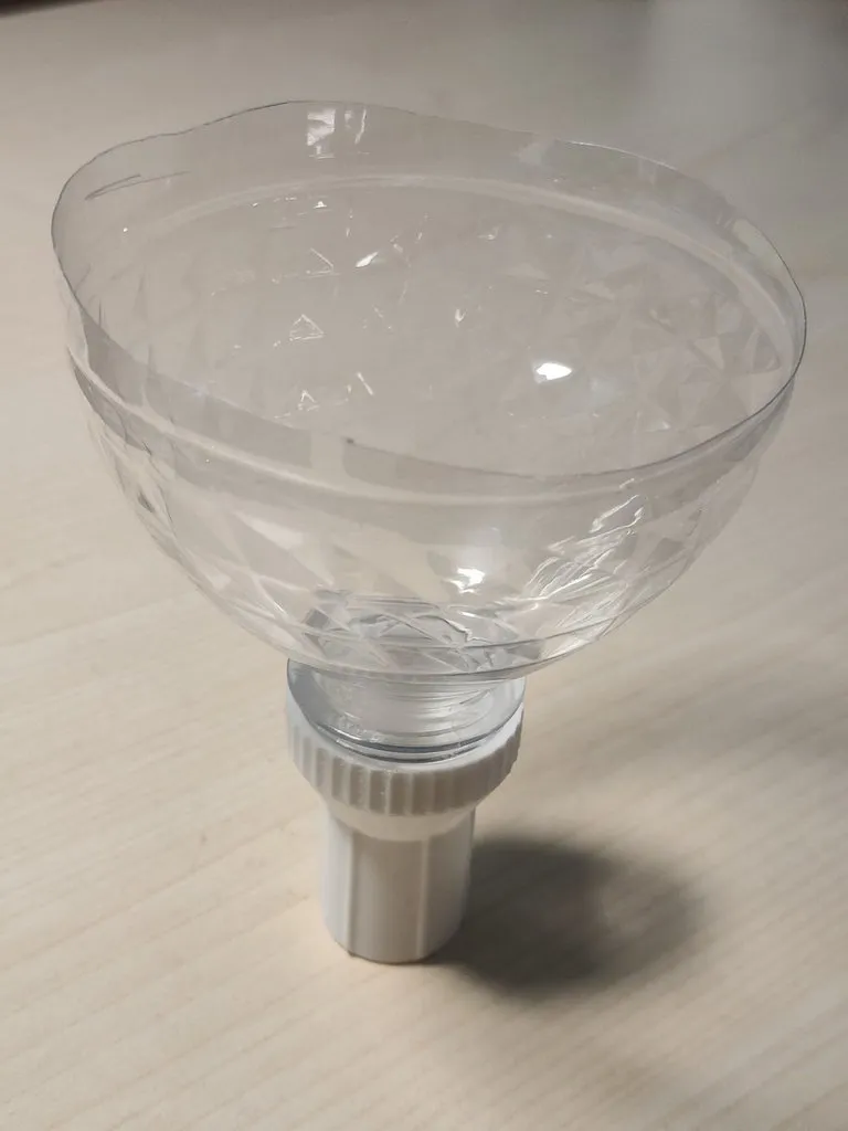 Funnel/spout for bottle
