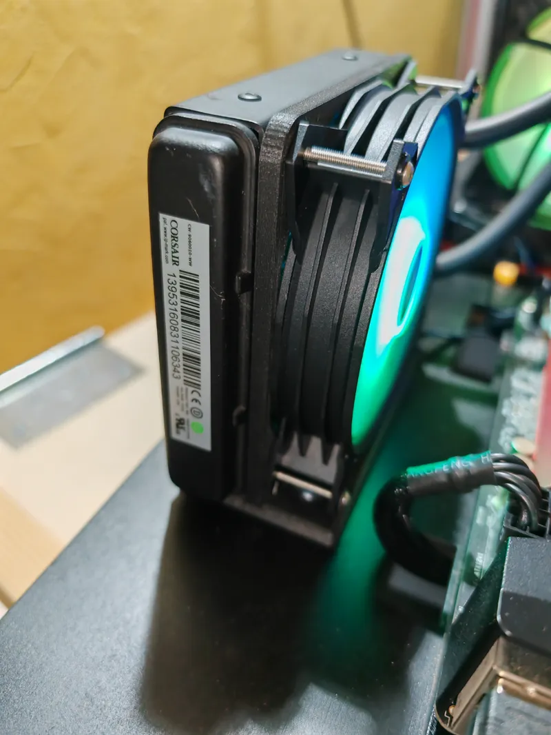 Halterung für Radiator mit 120mm Lüfter