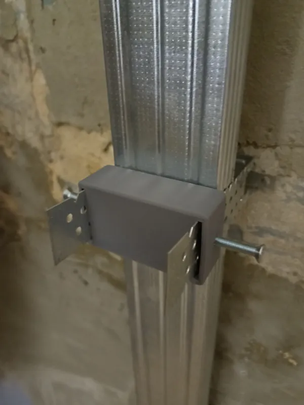 ,,Krab'' Metal profile mount holder