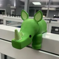 Porte-manteau rhinocéros pour bureau — photo 1