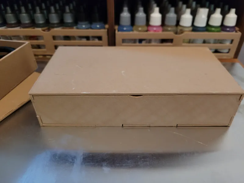 Toolbox for miniature painters