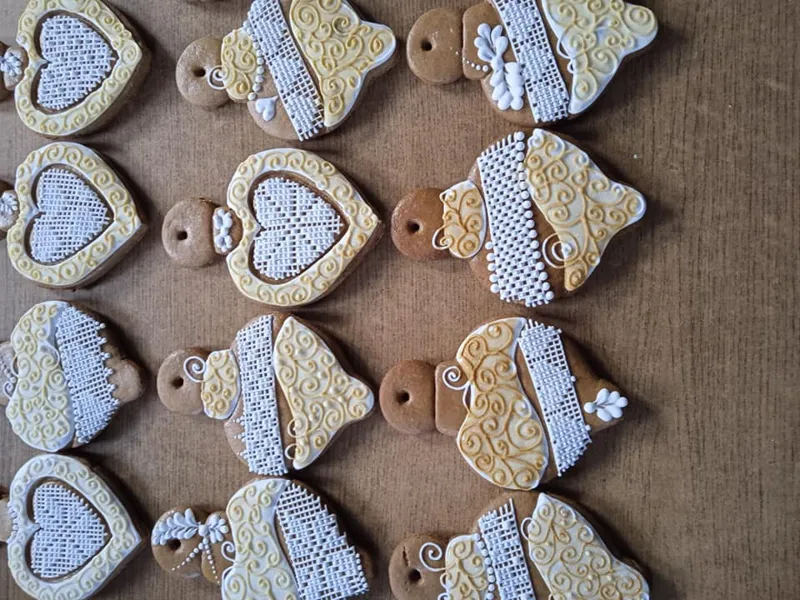 Cookie cutter CHRISTMAS BULB (vykrajovátko na cukroví vánoční baňky)