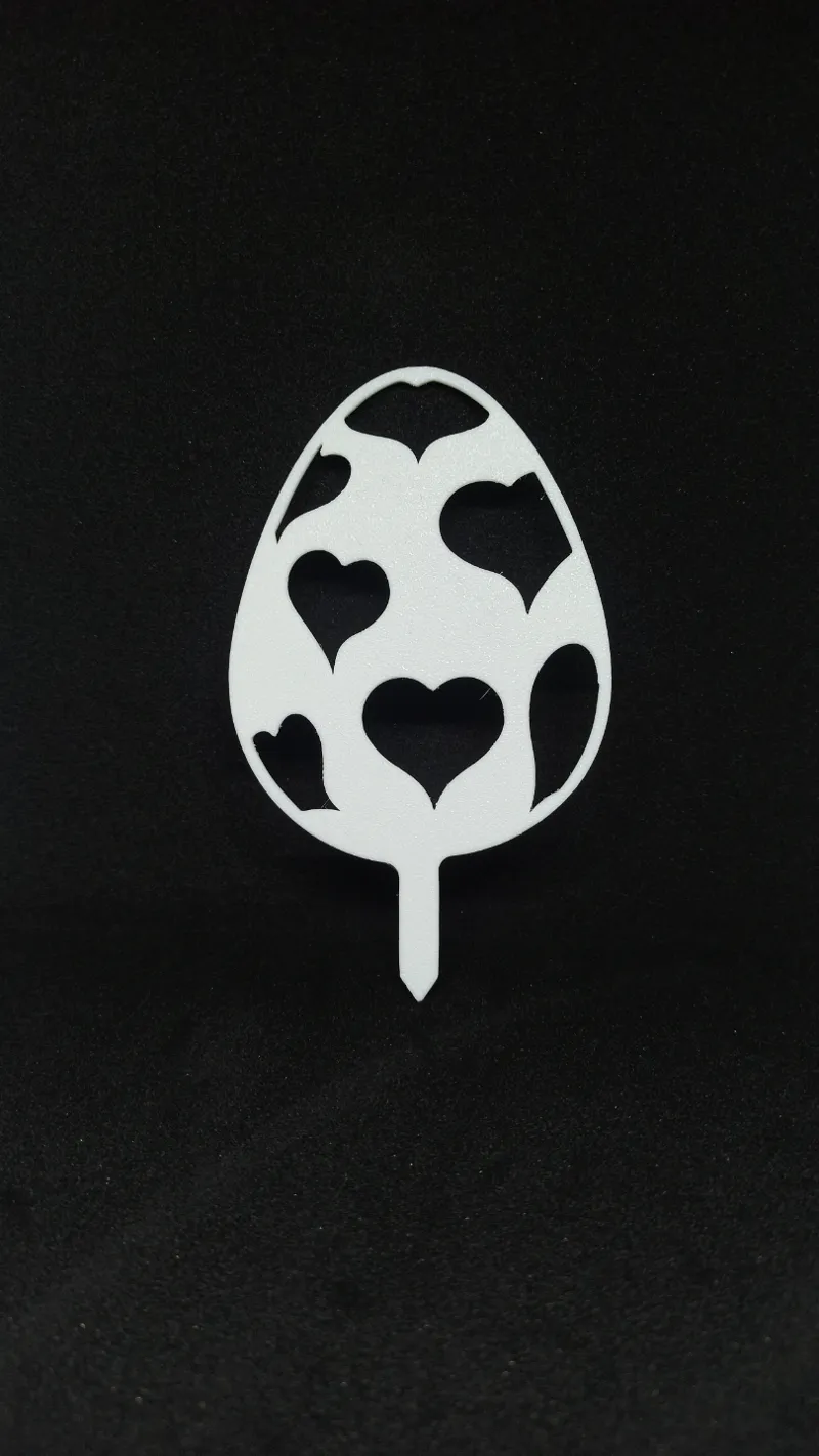 Easter egg with heart motif - dent
