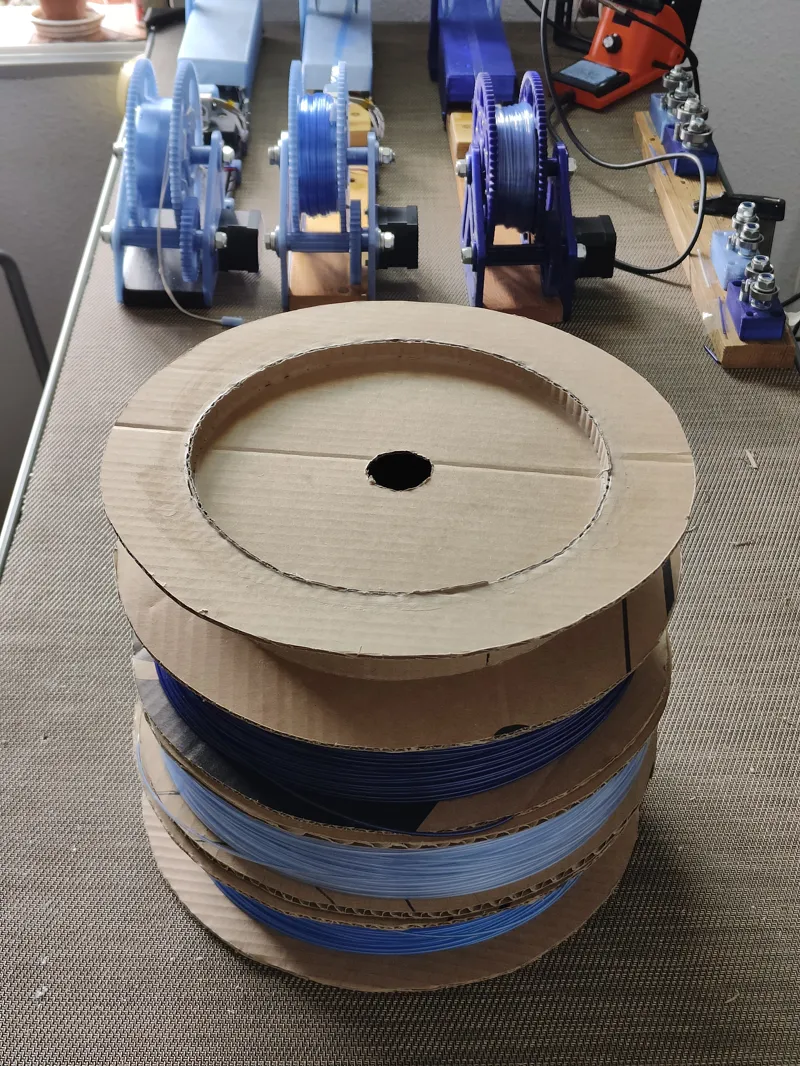 Large cardboard spool for PET filament
